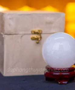 Quả Cầu Phong Thủy Đá Thạch Anh Trắng 0,81kg - 8,5cm M060620