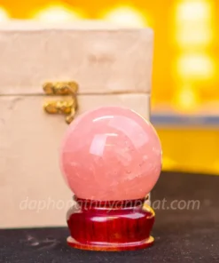 Quả Cầu Phong Thủy Đá Thạch Anh Hồng Có Sao* 0,56kg - 7,3cm - M23810