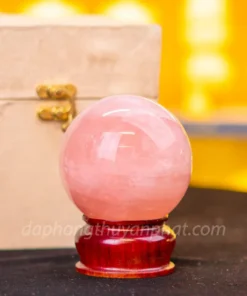 Quả Cầu Phong Thủy Đá Thạch Anh Hồng Có Sao* 0,8kg - 8,2cm - M23816