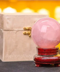 Quả Cầu Phong Thuỷ Thạch Anh Hồng 1.26kg - M23816