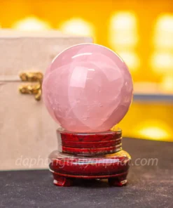 Quả Cầu Phong Thuỷ Thạch Anh Hồng 1.26kg - M23816