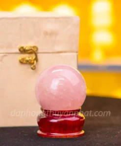 Quả Cầu Phong Thủy Đá Thạch Anh Hồng Có Sao* 0,43kg - 6,7cm - M05730