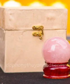 Quả Cầu Phong Thủy Đá Thạch Anh Hồng Có Sao* 0,43kg - 6,7cm - M05730