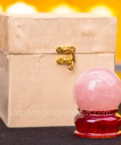 Quả Cầu Phong Thủy Đá Thạch Anh Hồng 0,4kg - 6,5cm - M057312
