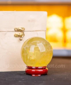 Quả Cầu Phong Thủy Đá Thạch Anh Vàng 0.62kg - 7.5cm M26063