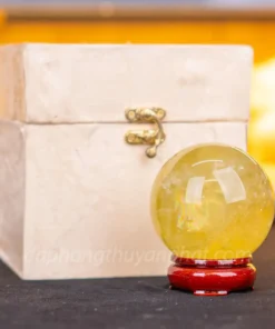 Quả Cầu Phong Thủy Đá Thạch Anh Vàng 0.62kg - 7.5cm M26063