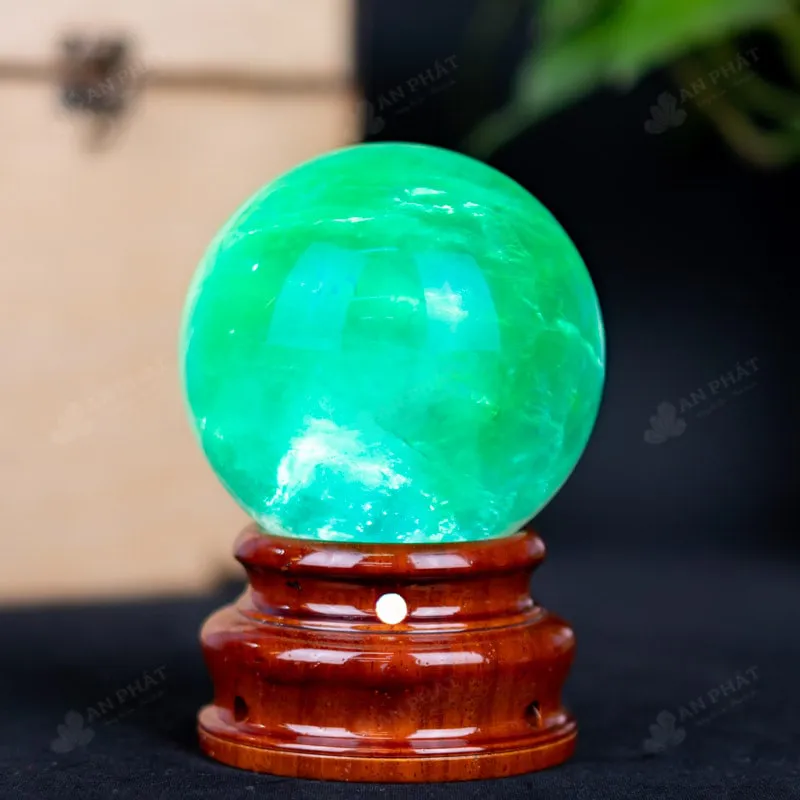Quả Cầu Thạch Anh Xanh - Fluorite Xanh - 1,35Kg - M2650135