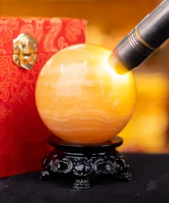 Quả Cầu Đá Phong Thủy Hoàng Long (Onyx) Vàng - 0,69kg - M1836069