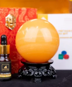 Quả Cầu Đá Phong Thủy Hoàng Long (Onyx) Vàng - 0,7kg - M183607