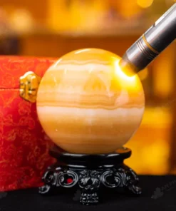 Quả Cầu Đá Phong Thủy Hoàng Long (Onyx) Vàng - 1,4kg - M1836143