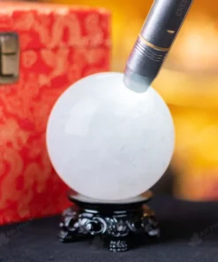 Quả Cầu Phong Thủy Đá Thạch Anh Trắng - 0,94Kg - M0606094