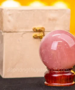 Quả Cầu Phong Thủy Đá Thạch Anh Hồng Có Sao* 0,85kg - 8,5cm M23818