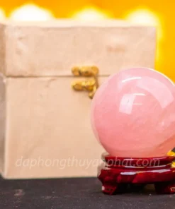 Quả Cầu Phong Thủy Đá Thạch Anh Hồng 1kg - 9cm - M05738
