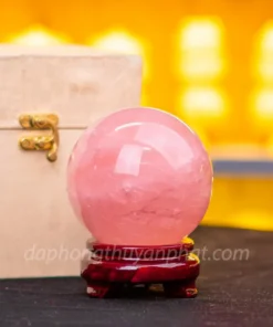 Quả Cầu Phong Thủy Đá Thạch Anh Hồng 1,15kg - 9cm - M09440