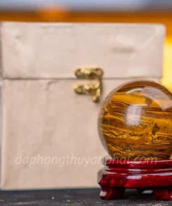 Quả Cầu Đá Thạch Anh Đỏ Mắt Hổ Nâu Vàng - 0,7kg M03900