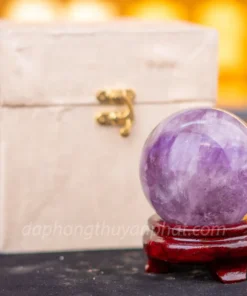 Quả Cầu Phong Thủy Đá Thạch Anh Tím - 0,71kg - 8cm M25989