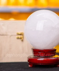 Qủa Cầu Phong Thủy Đá Thạch Anh Trắng - 3,65kg - 13cm - M060616