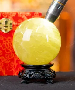 Quả Cầu Phong Thủy Đá Thạch Anh Vàng 2A Có Sao - 0,85kg - M2606085