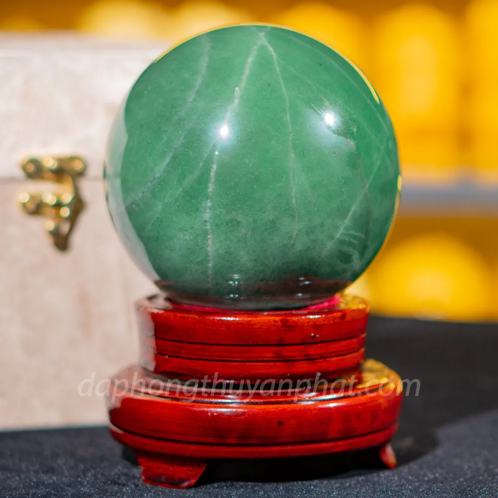 Quả Cầu Thạch Anh Xanh - Fluorite Xanh - 1,94kg - 10cm M05491