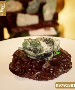 Thiềm Thừ Ngọc | Thiềm Thừ Ngọc Phỉ Thúy | Thiềm Thừ (Cóc 3 Chân, Cóc Ngậm Tiền) Ngọc Jadeit Tự Nhiên Cao Cấp, Đã Lên Đế Gỗ - M0693