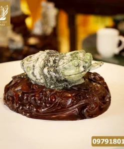 Thiềm Thừ Ngọc | Thiềm Thừ Ngọc Phỉ Thúy | Thiềm Thừ (Cóc 3 Chân, Cóc Ngậm Tiền) Ngọc Jadeit Tự Nhiên Cao Cấp, Đã Lên Đế Gỗ - M0693