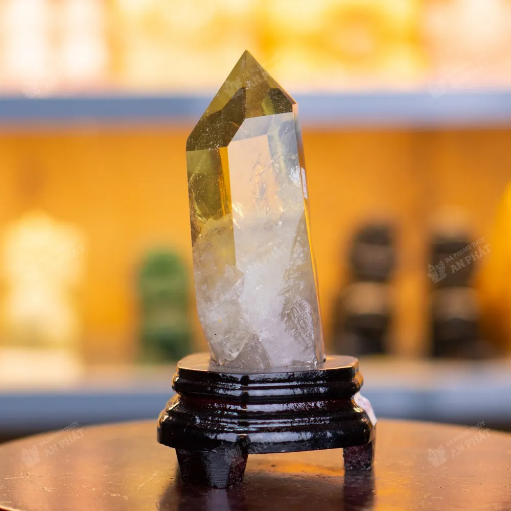 Trụ Đá Thạch Anh Vàng - 0,67kg M2724