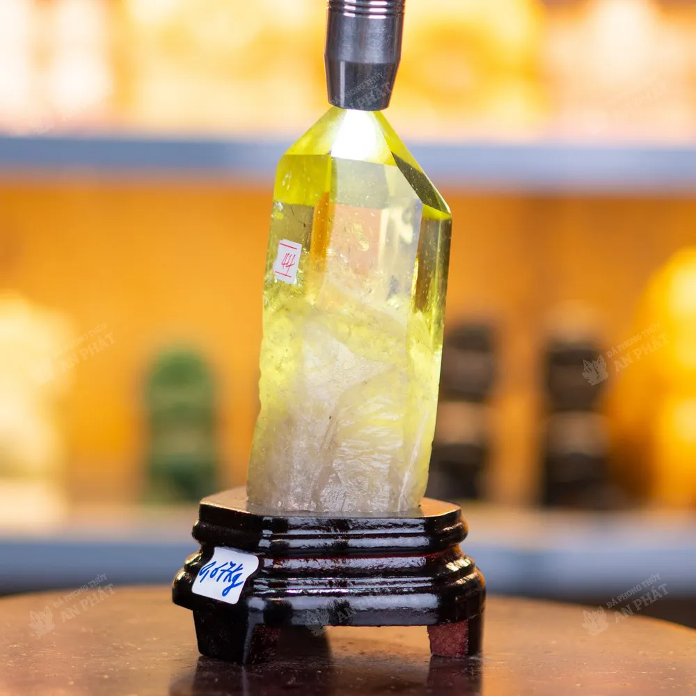 Trụ Đá Thạch Anh Vàng - 0,67kg M2724