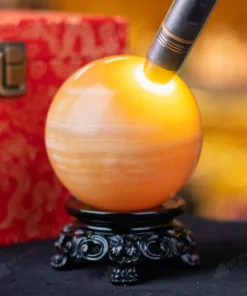 Quả Cầu Đá Phong Thủy Hoàng Long (Onyx) Vàng - 1,4kg - M183614