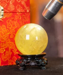 Quả Cầu Phong Thủy Đá Thạch Anh Vàng 2A Có Sao - 0,261kg - M26060261