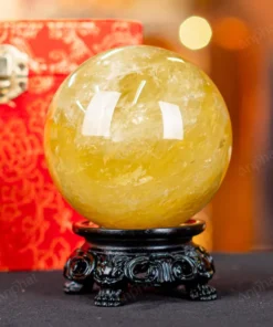 Quả Cầu Phong Thủy Đá Thạch Anh Vàng 2A Có Sao - 0,8kg - M260608
